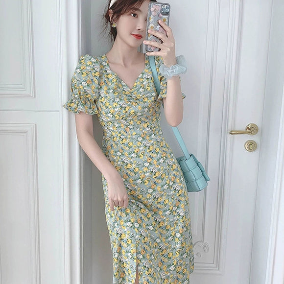 2022新款碎花洋裝女裝小個子裙子夏裝清新甜美泡泡袖V領中長款