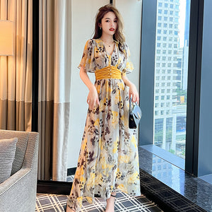 2023夏季法式V領荷葉邊袖收腰印花連衣裙度假沙灘長裙女50410