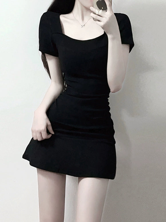 小個子韓版洋裝甜酷辣妹風顯身材性感短款法式a字赫本小黑裙夏