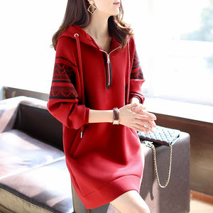 歐風連帽刺繡中長款高腰洋裝女早春2021新款寬鬆套頭棉質上衣裙子