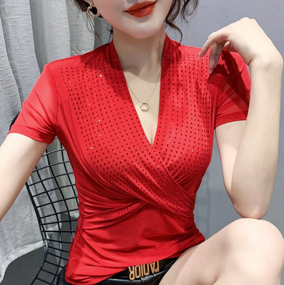 歐風重工燙鑽深V領上衣褶皺交叉收腰紅色敬酒服喜慶節日T恤女
