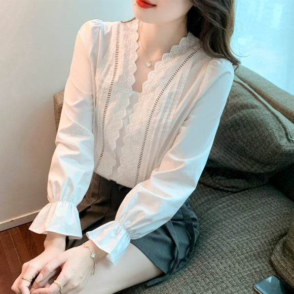 襯衫女2022春季新款時尚歐美法式V領白色拼接花邊燈籠袖蕾絲上衣