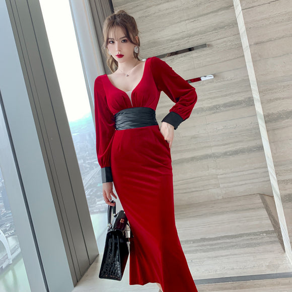 複古紅色包臀顯瘦V領絲絨連衣裙女敬酒服禮服長裙子4572