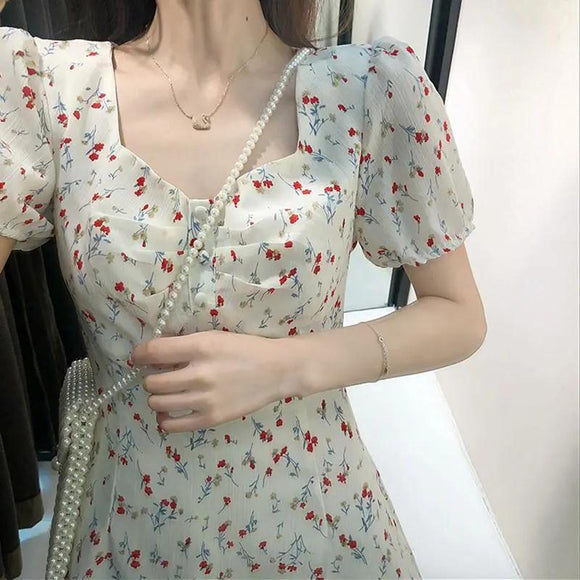 小個子法式方領碎花洋裝女夏季新款復古桔梗泡泡袖可甜可鹽裙子