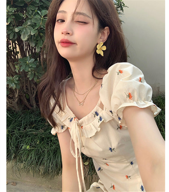 小個子洋裝女2022新款法式碎花裙設計感小眾a字裙子夏季